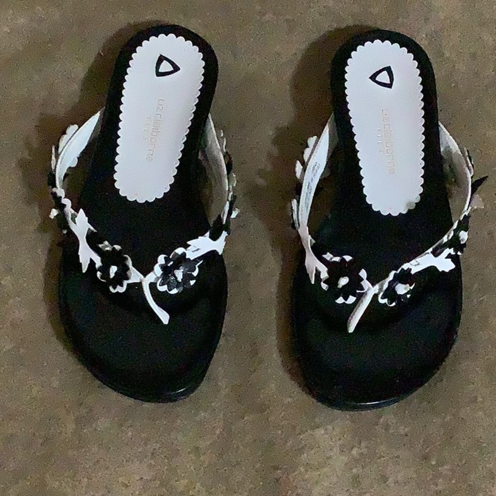 Liz Claiborne flex urban women’s size 6 M